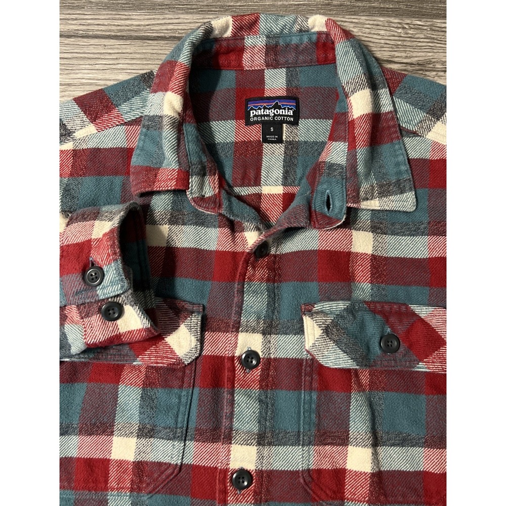 Patagonia Fjord Heritage Plaid Flannel Shirt Red/Teal/White Men's Size Small